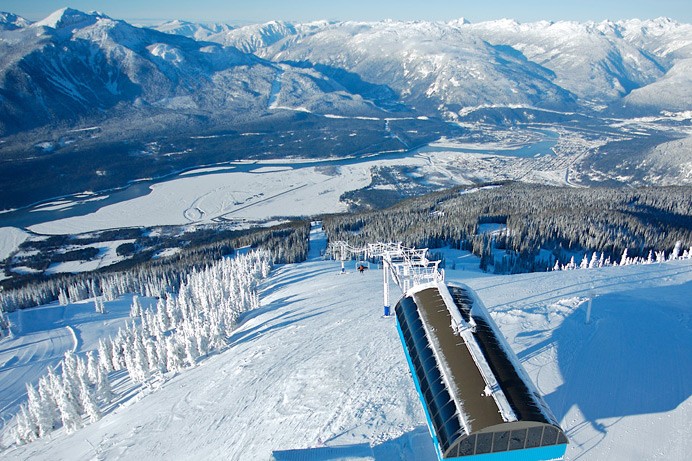 Revelstoke Ski Holidays | Skiing In Revelstoke | Skiworld